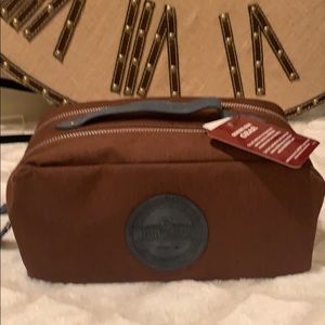 BNWTS BUDWEISER TRAVEL KIT BROWN W BLUE ACCENTS 2